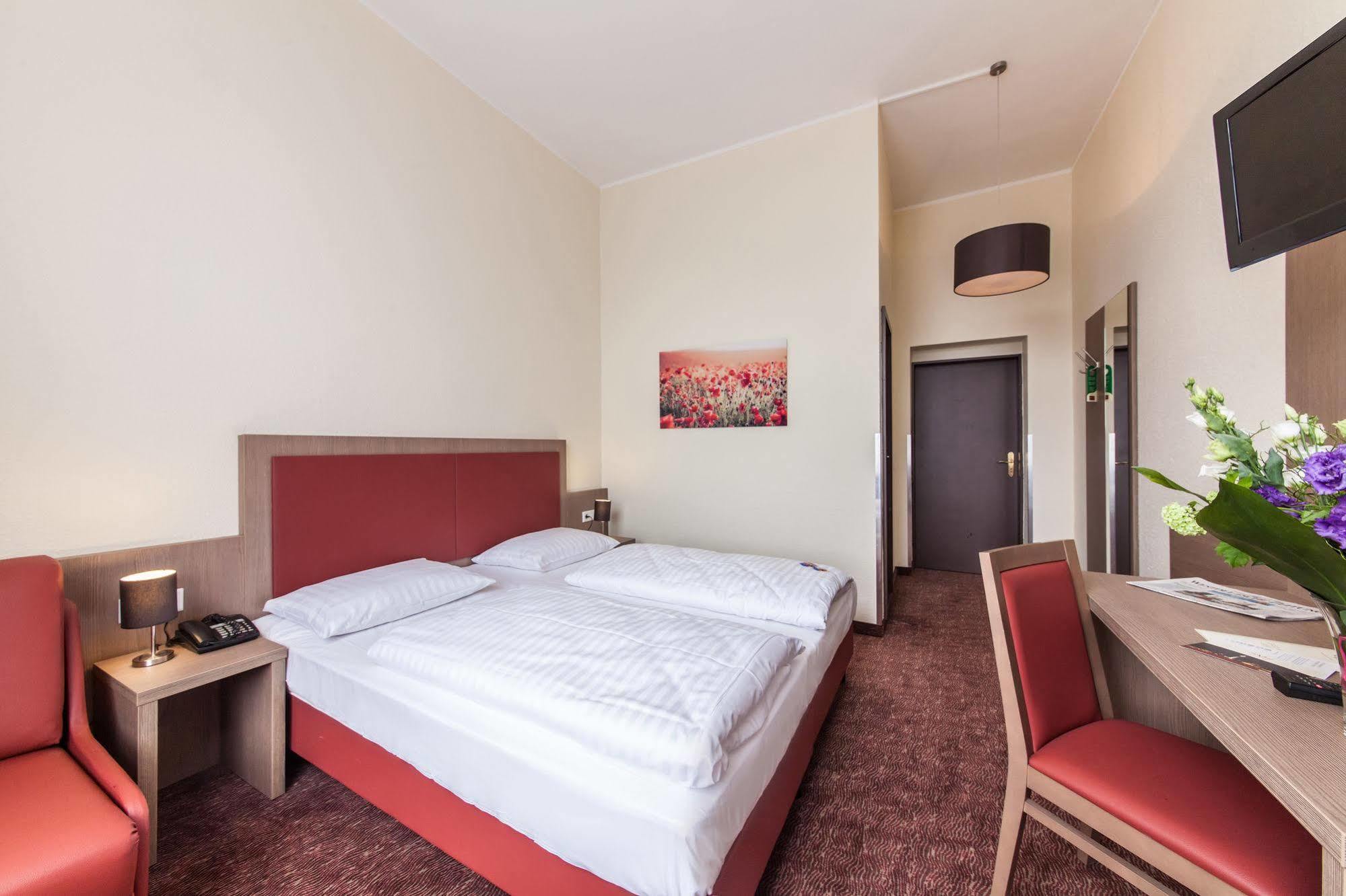 Hotel Maxim Duesseldorf City Εξωτερικό φωτογραφία