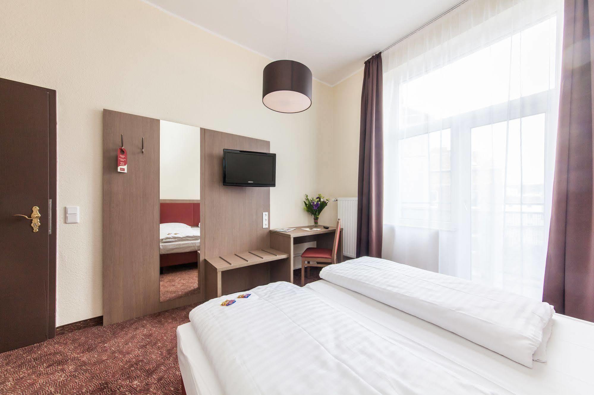 Hotel Maxim Duesseldorf City Εξωτερικό φωτογραφία