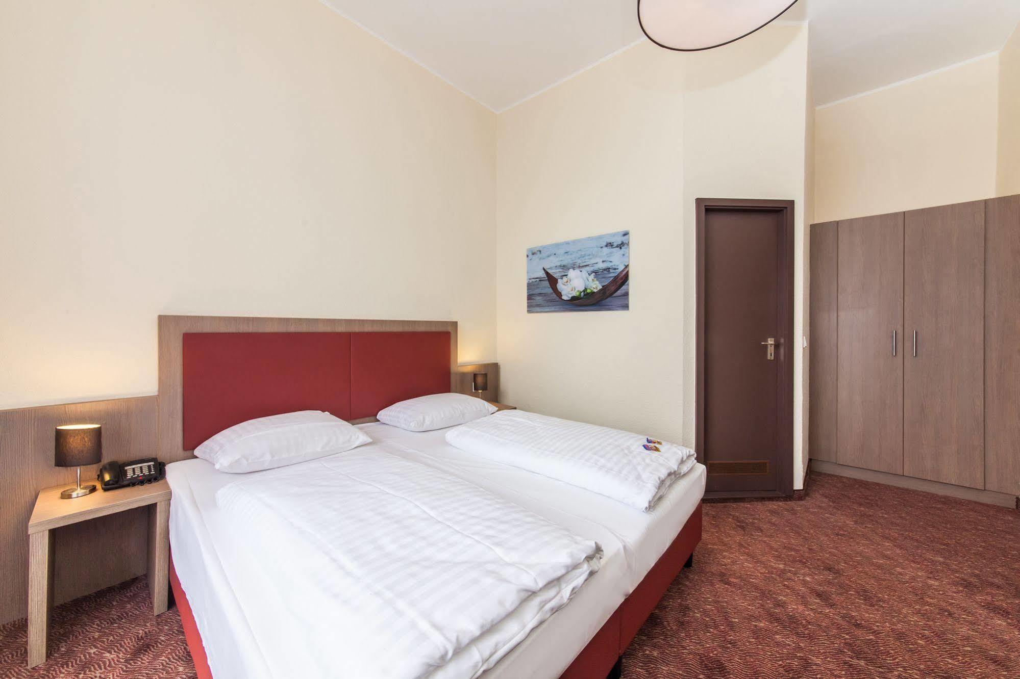Hotel Maxim Duesseldorf City Εξωτερικό φωτογραφία