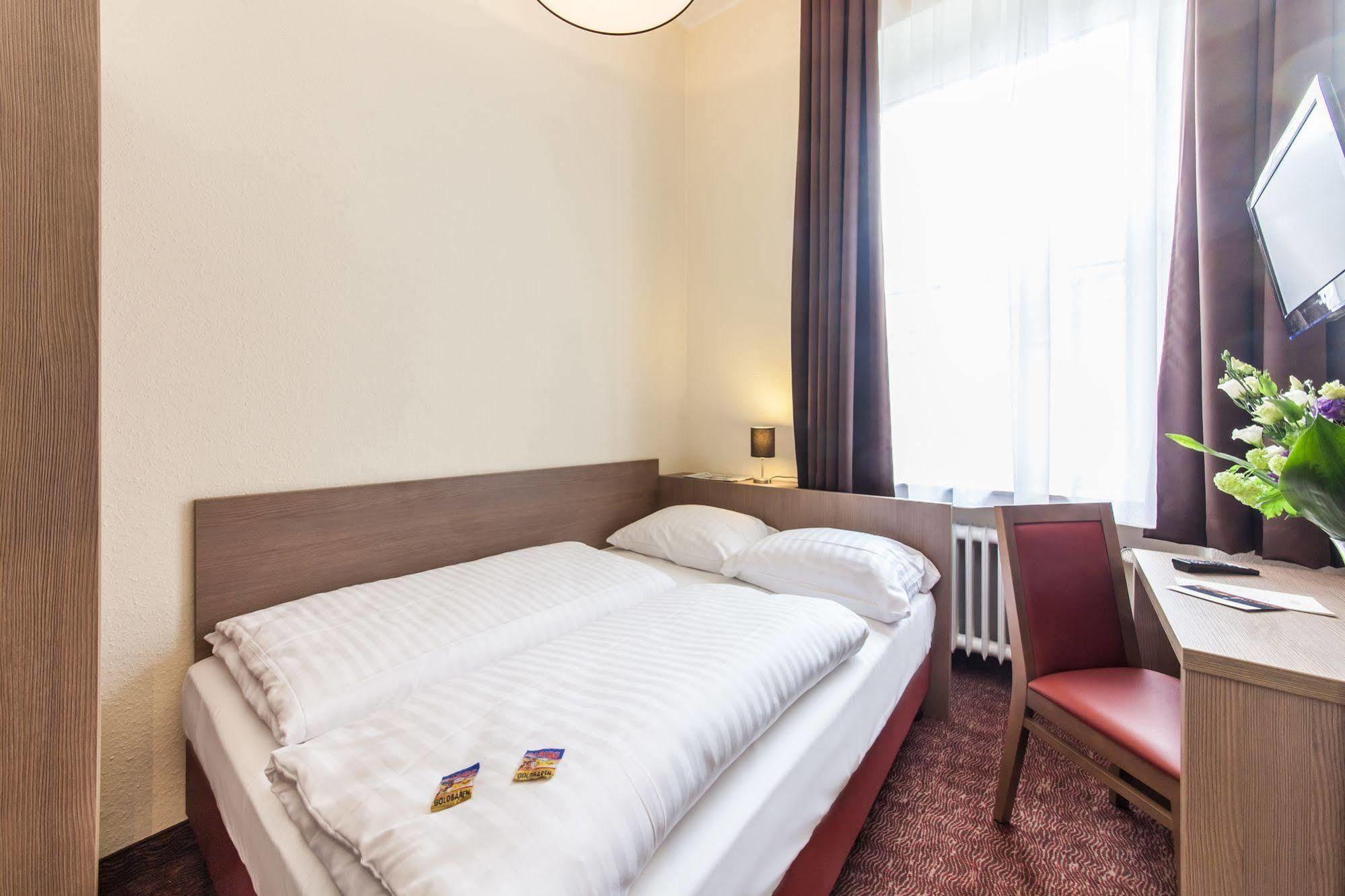 Hotel Maxim Duesseldorf City Εξωτερικό φωτογραφία