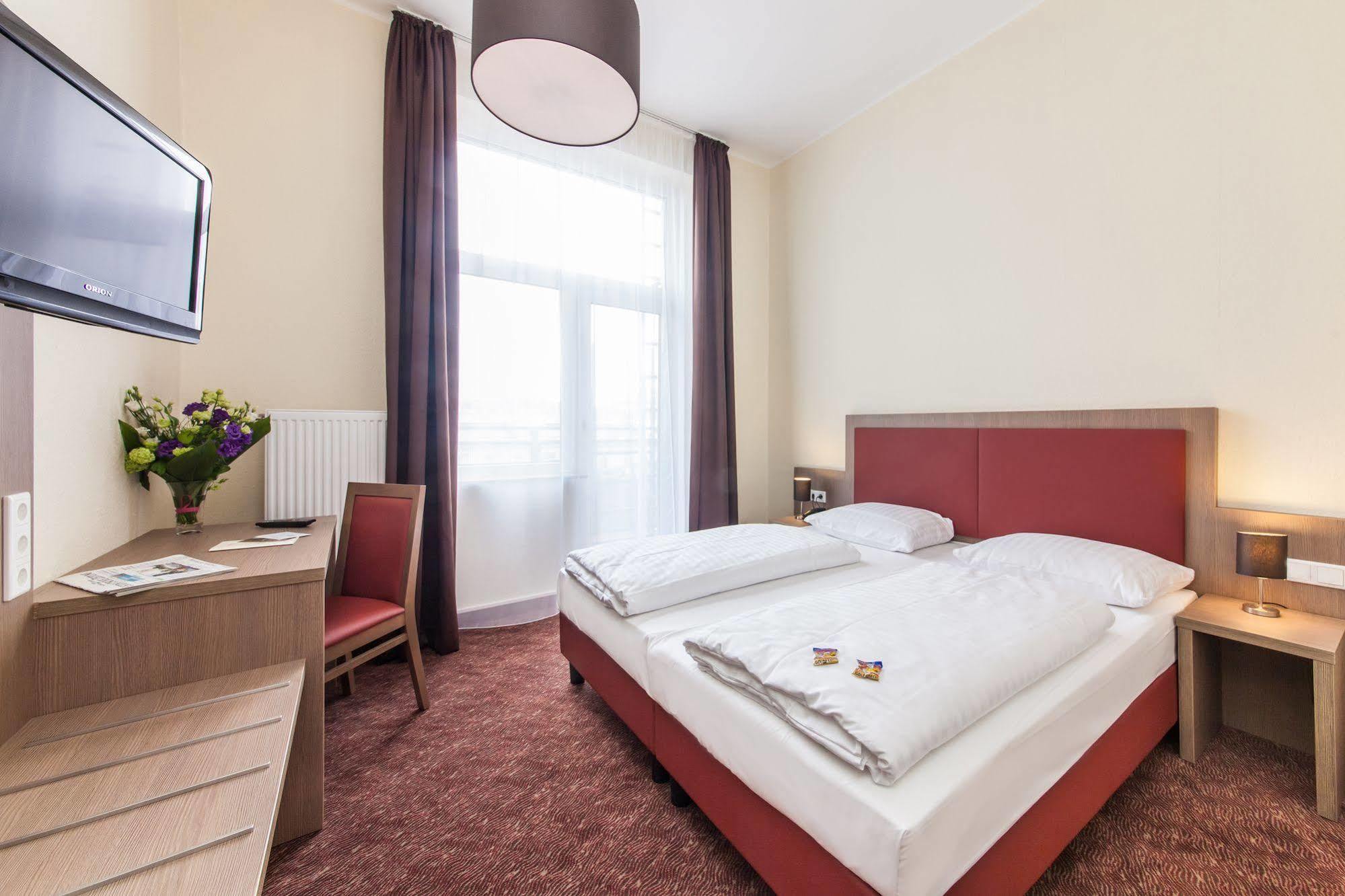 Hotel Maxim Duesseldorf City Εξωτερικό φωτογραφία